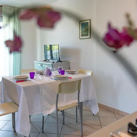 Aparthotel Altamira 3*