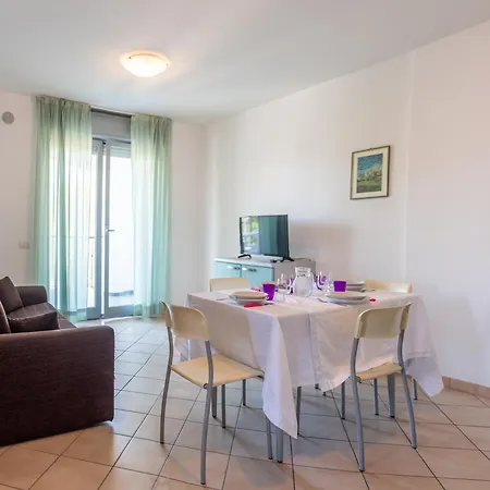 Altamira Aparthotel
